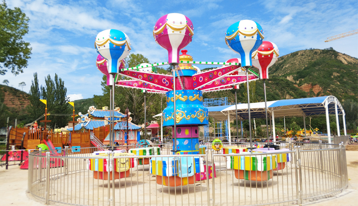 Amusement park samba balloon ride 