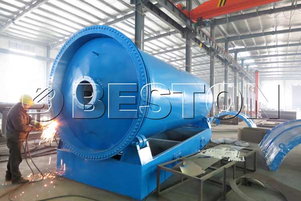 plastic pyrolysis machine